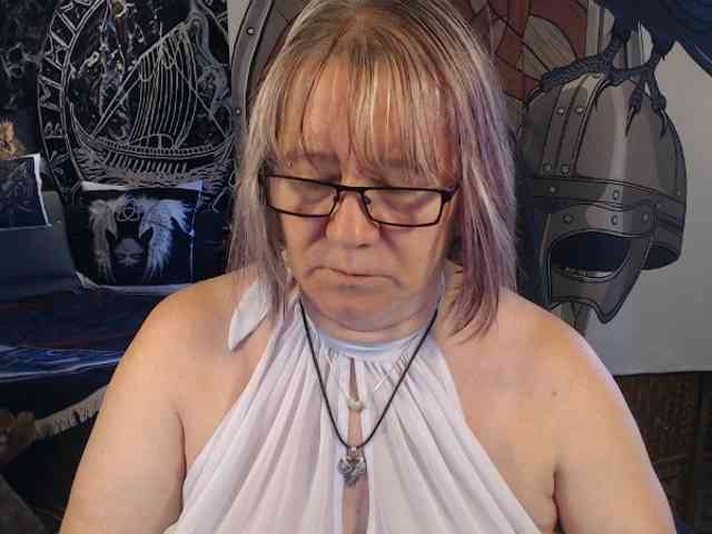 90dTitten webcam