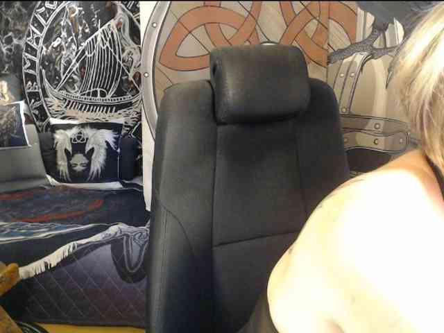 Model: 90dTitten