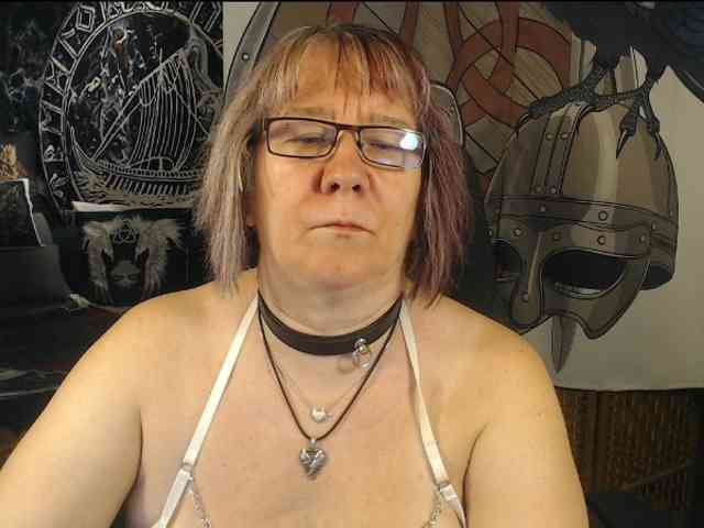 90dTitten webcam