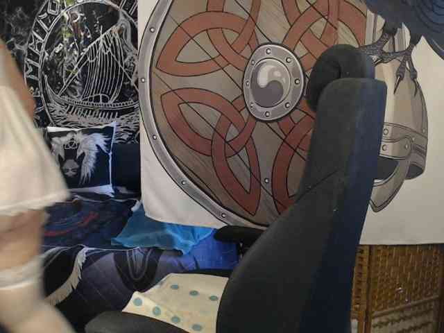 90dTitten webcam
