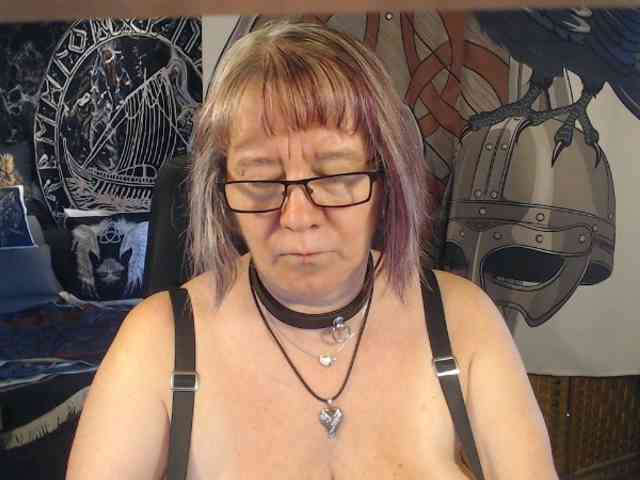 90dTitten webcam