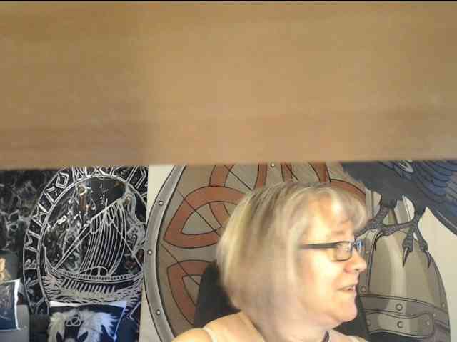 90dTitten webcam