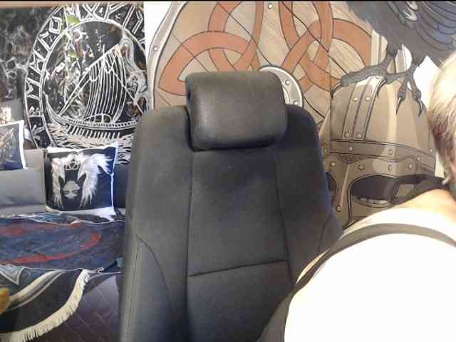 90dTitten webcam