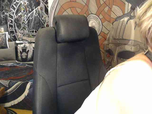 Model: 90dTitten