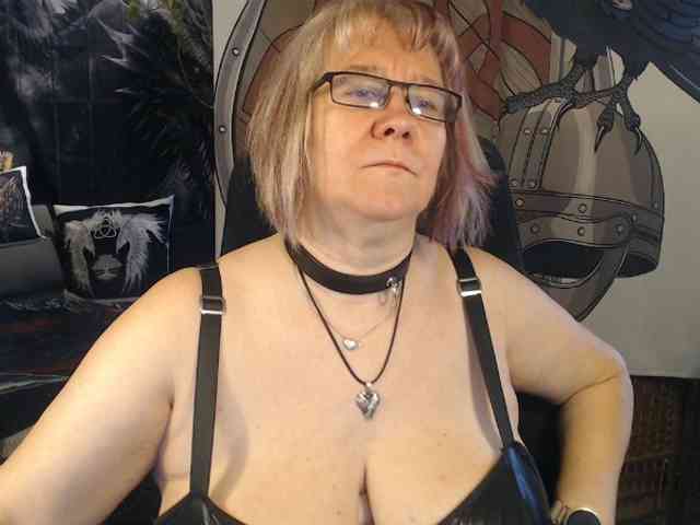 90dTitten webcam