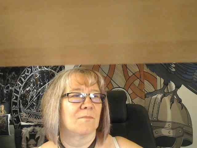 90dTitten webcam