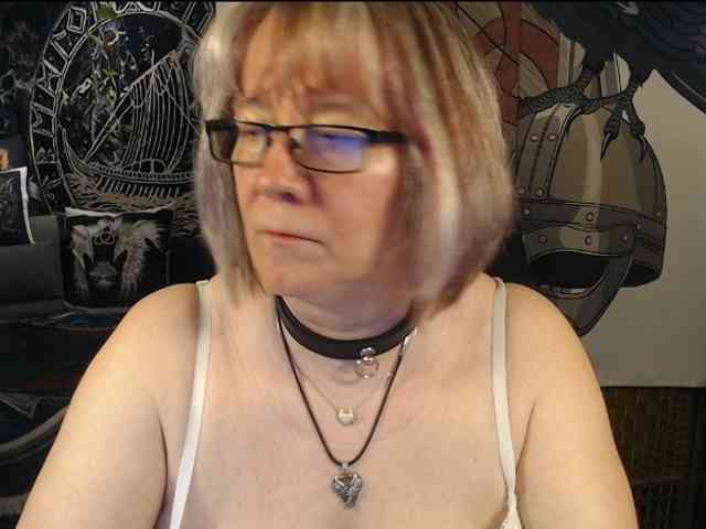 Ce modèle est en direct maintenant. 90dTitten