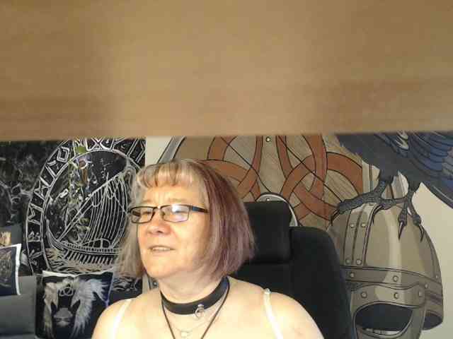 90dTitten webcam