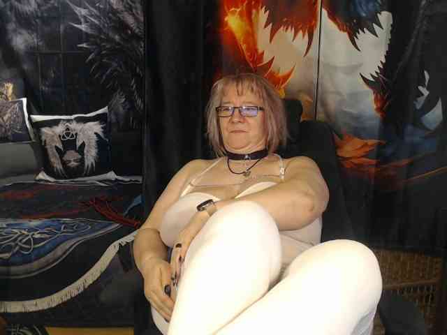 90dTitten webcam