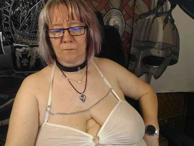 90dTitten webcam