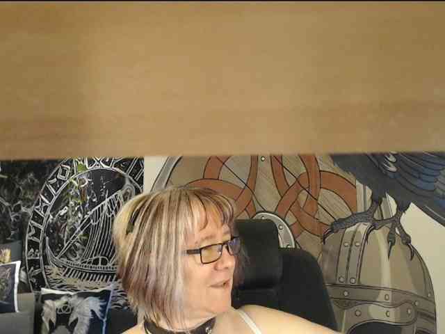 90dTitten webcam