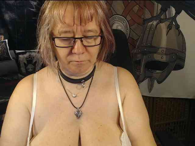 90dTitten webcam