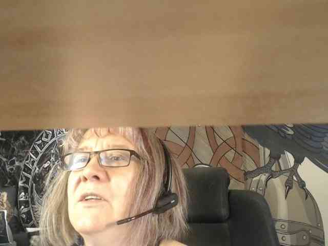 90dTitten webcam