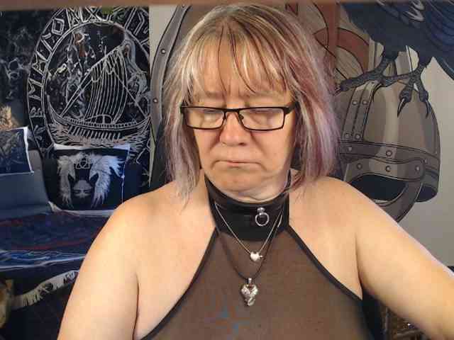 90dTitten webcam