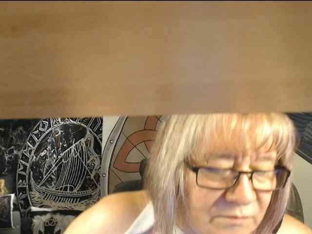 90dTitten webcam