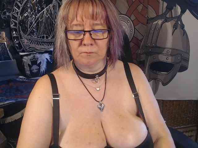 90dTitten webcam