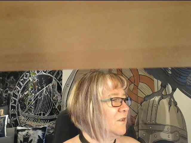 90dTitten webcam