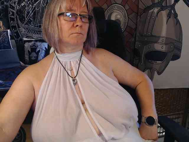 90dTitten webcam