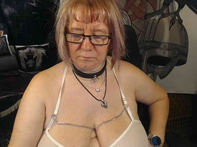 90dTitten webcam
