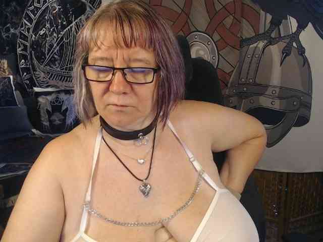 Model: 90dTitten
