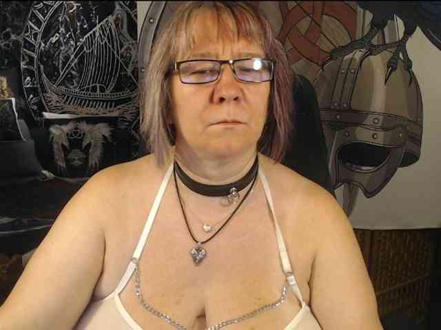 90dTitten webcam