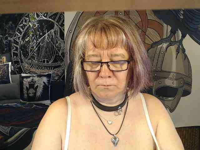 90dTitten webcam