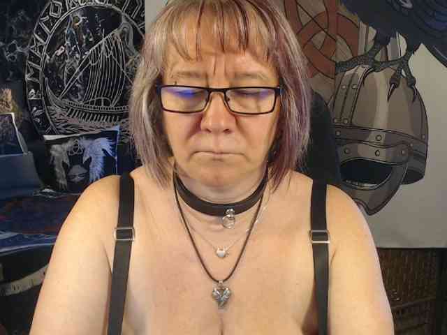 90dTitten webcam
