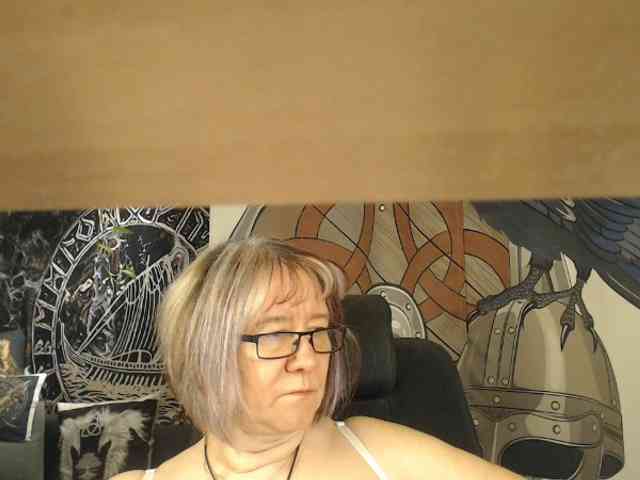90dTitten webcam