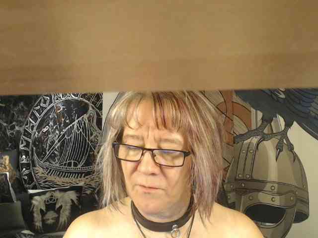 90dTitten webcam