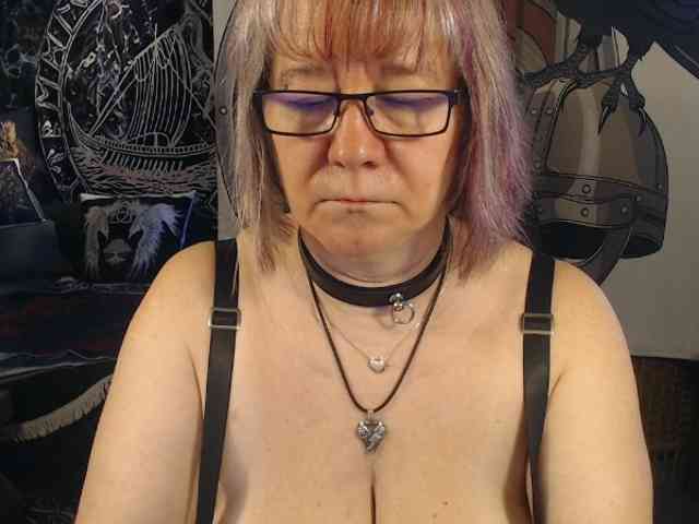 90dTitten webcam