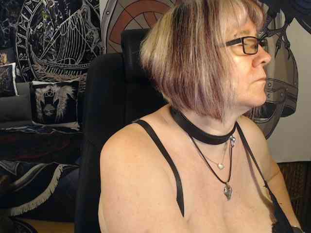 90dTitten webcam