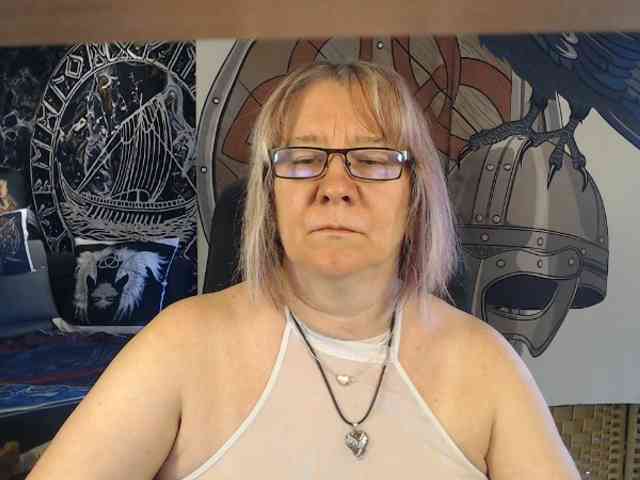 90dTitten webcam