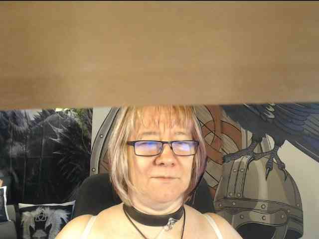 90dTitten webcam