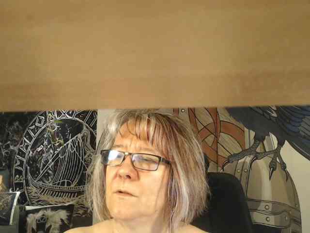 90dTitten webcam