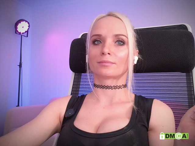 purple-love's BongaCams show and profile