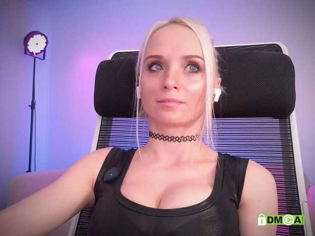 purple-love's BongaCams show and profile