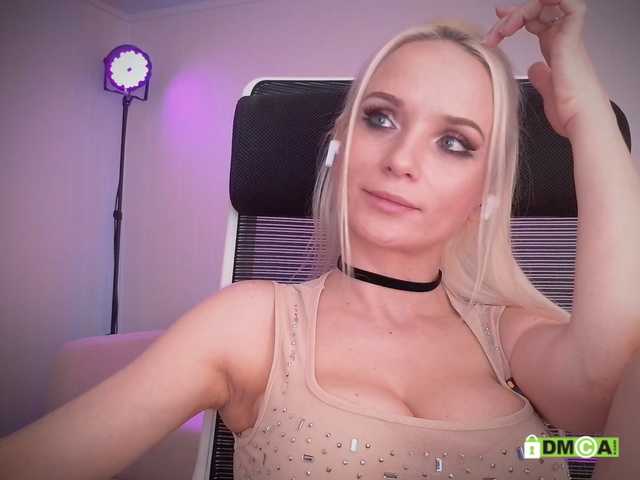 purple-love live cam on BongaCams