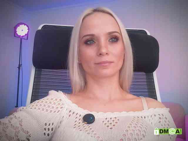 Louise_Dance webcam
