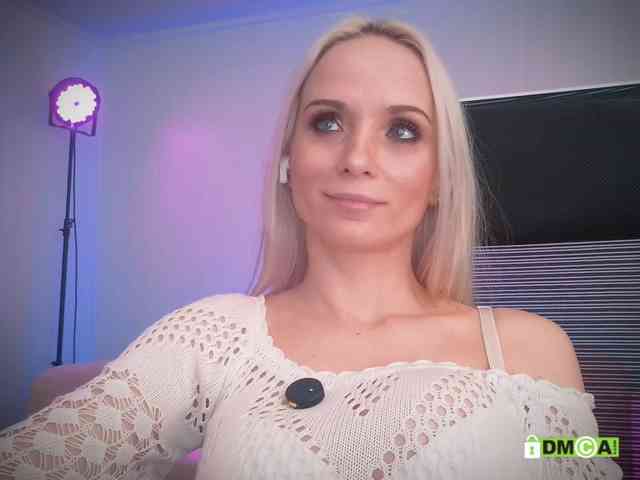Louise_Dance webcam