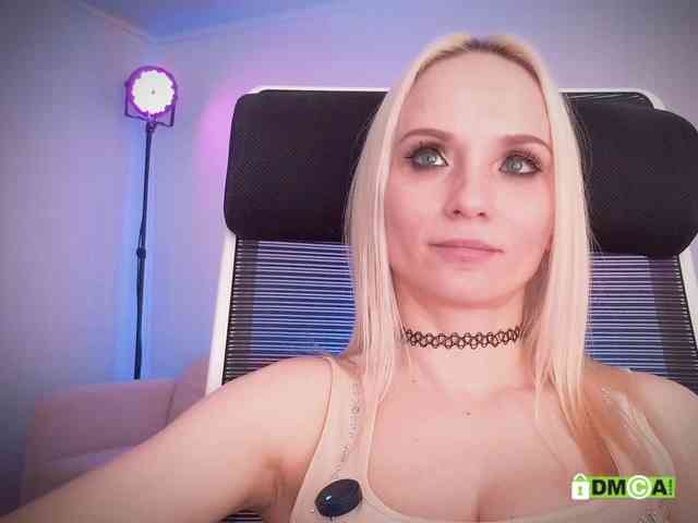 Louise_Dance webcam