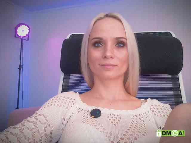 Louise_Dance webcam
