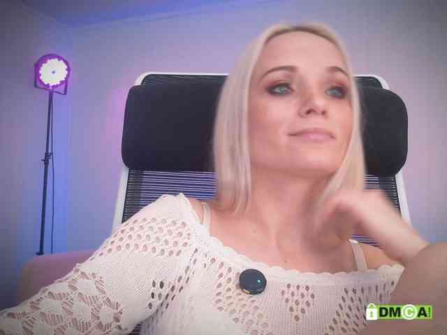 Louise_Dance webcam