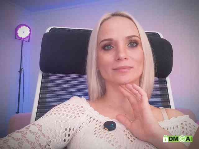 Louise_Dance webcam