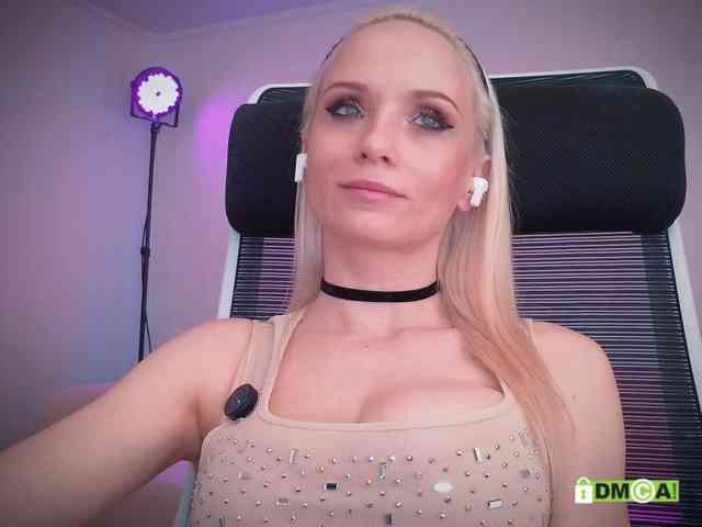 Louise_Dance webcam