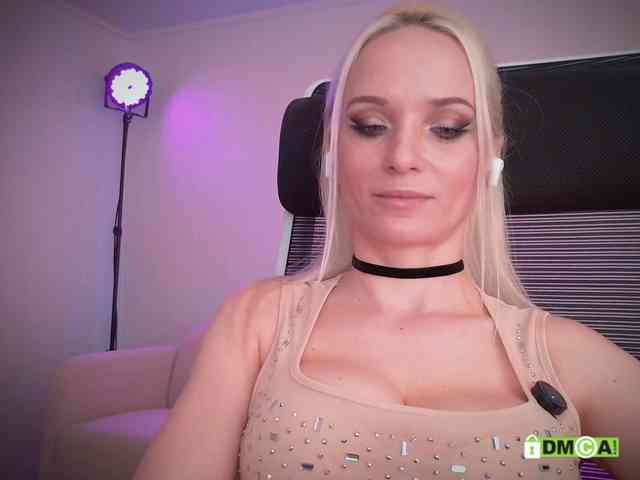 Louise_Dance webcam