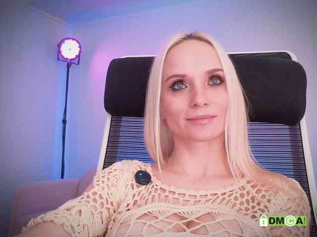 Louise_Dance webcam