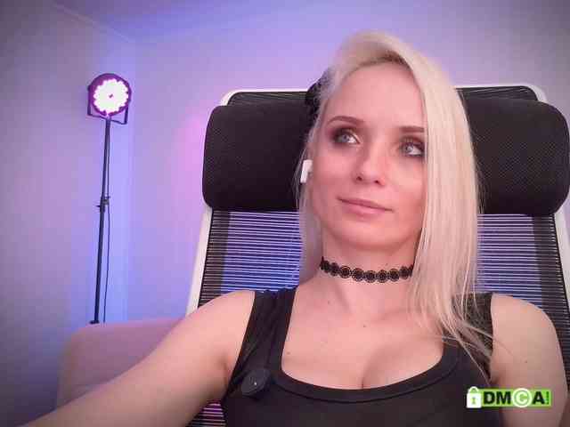 Louise_Dance webcam