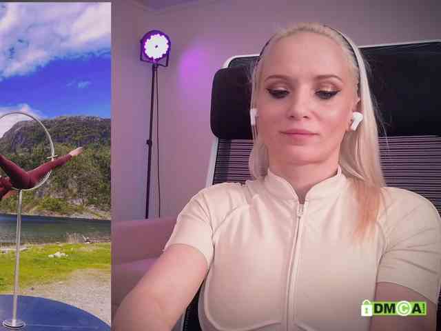Louise_Dance webcam
