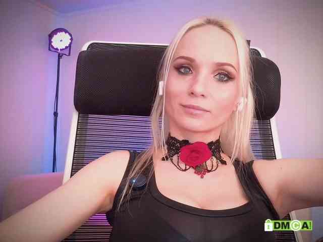 Louise_Dance webcam