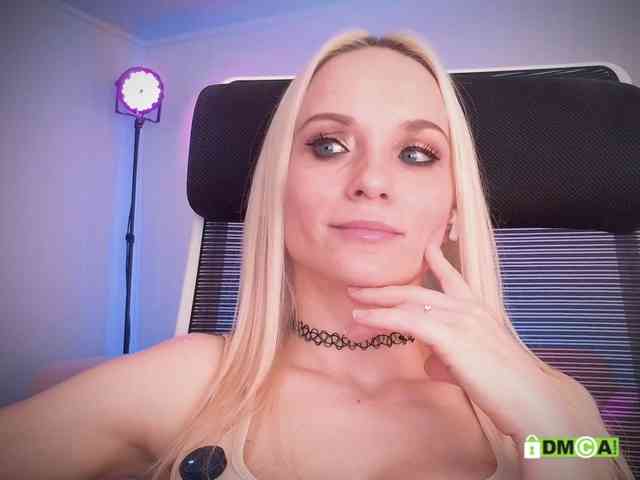 Louise_Dance webcam